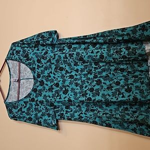 Small Perfect T by Lularoe